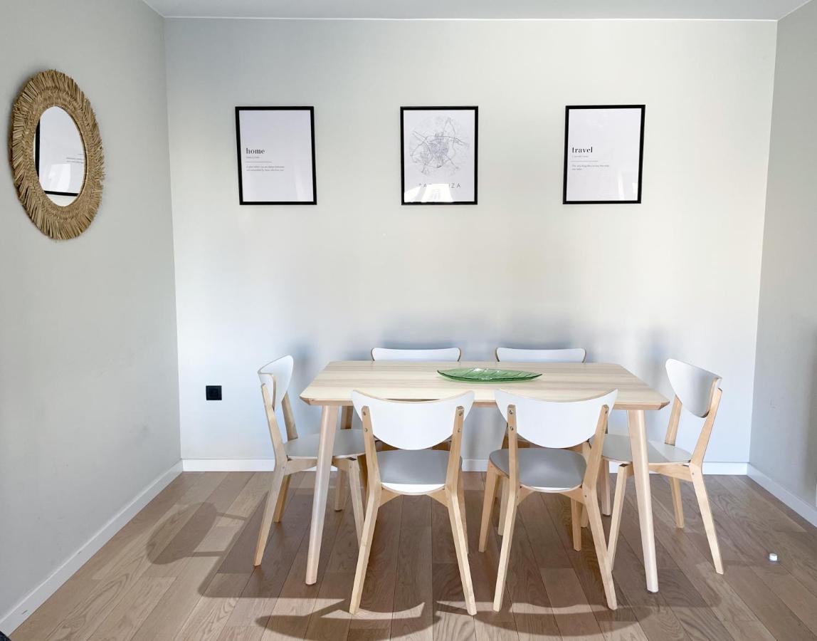 Az El Balcon A La Basilica Apartment Сарагоса Екстериор снимка